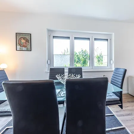 Touch Upon Metropolis By Jr בית אירוח *