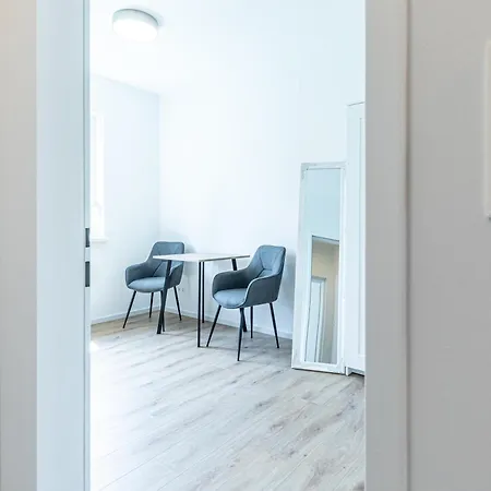 Touch Upon Metropolis By Jr בית אירוח