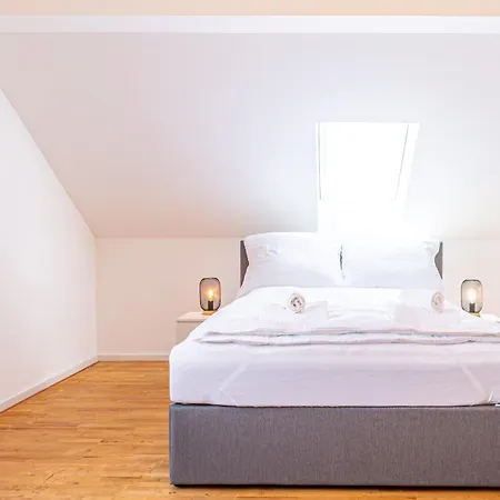 Touch Upon Metropolis By Jr *