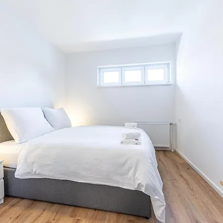 Touch Upon Metropolis By Jr *