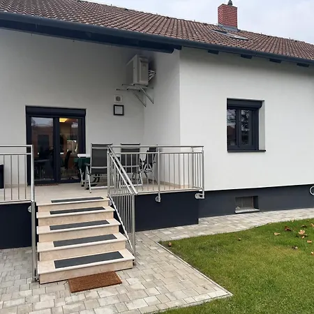 Touch Upon Metropolis By Jr בית אירוח גרסדורף ביי וין