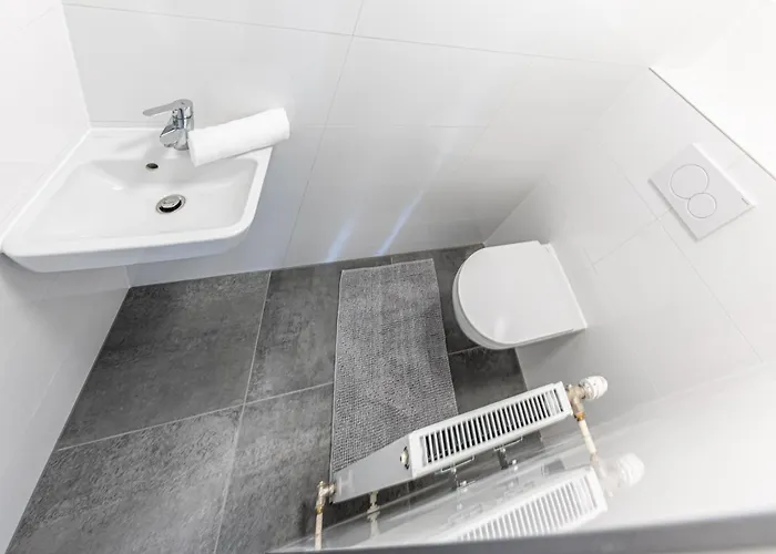 Touch Upon Metropolis By Jr