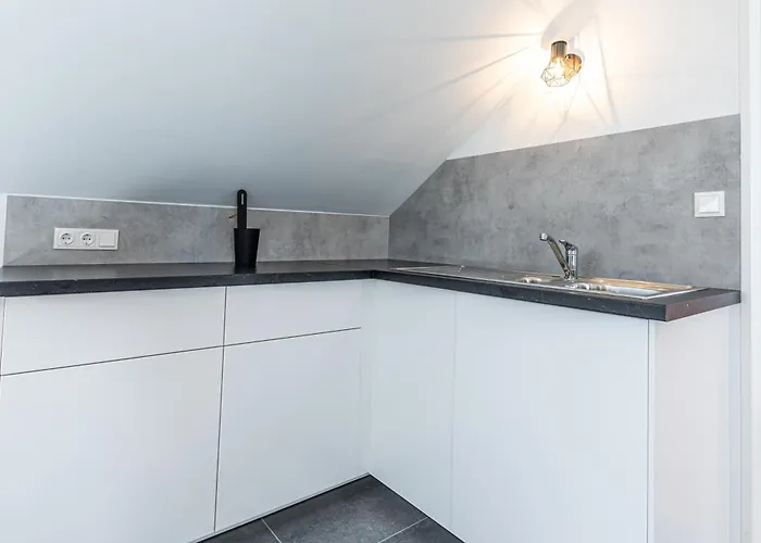 Touch Upon Metropolis By Jr