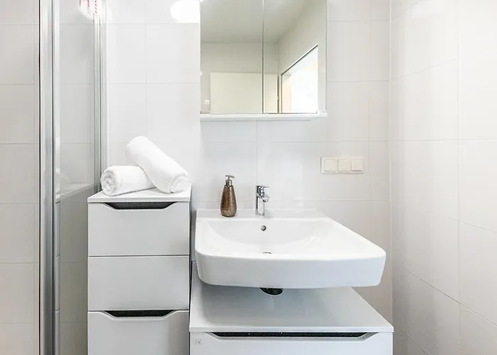 Touch Upon Metropolis By Jr Gerasdorf bei Wien